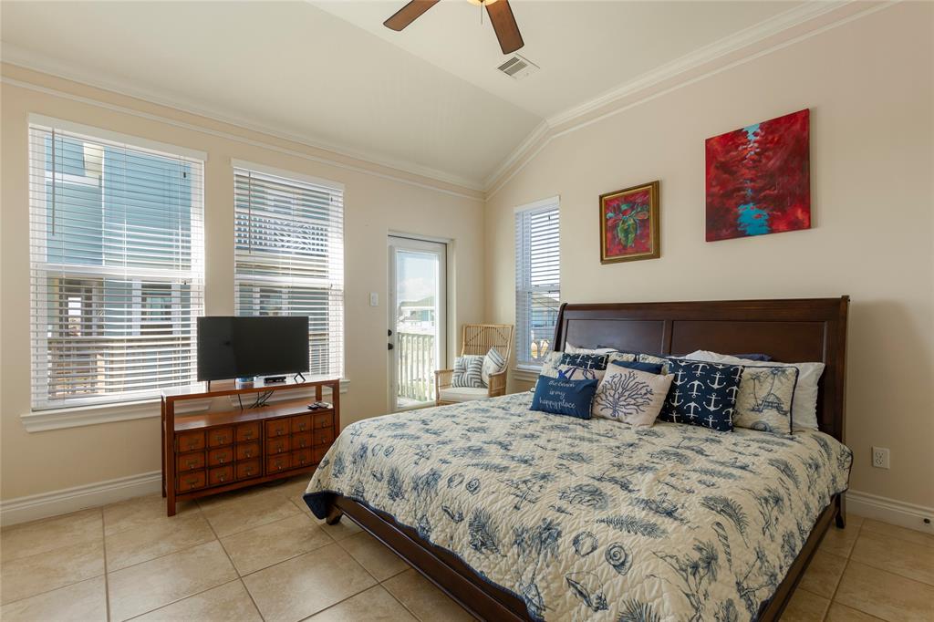 12923 2 Buccaneer Parkway, Freeport, Texas 77541, 3 Bedrooms Bedrooms, 5 Rooms Rooms,2 BathroomsBathrooms,Single-family,For Sale,Buccaneer,57108857