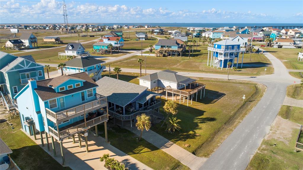 12923 2 Buccaneer Parkway, Freeport, Texas 77541, 3 Bedrooms Bedrooms, 5 Rooms Rooms,2 BathroomsBathrooms,Single-family,For Sale,Buccaneer,57108857