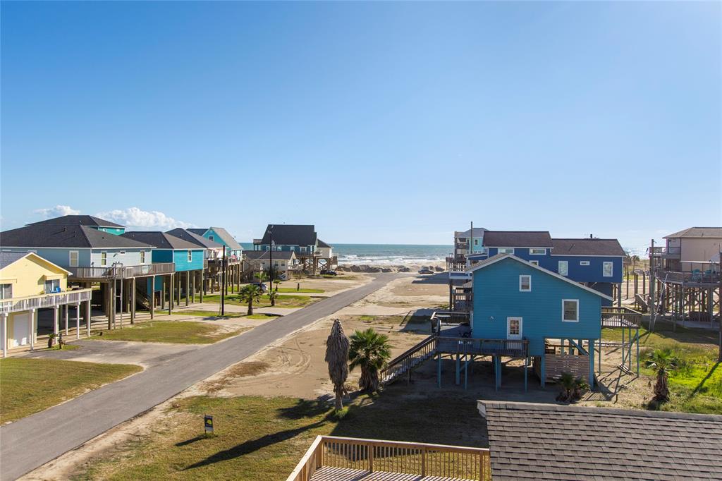 12923 2 Buccaneer Parkway, Freeport, Texas 77541, 3 Bedrooms Bedrooms, 5 Rooms Rooms,2 BathroomsBathrooms,Single-family,For Sale,Buccaneer,57108857