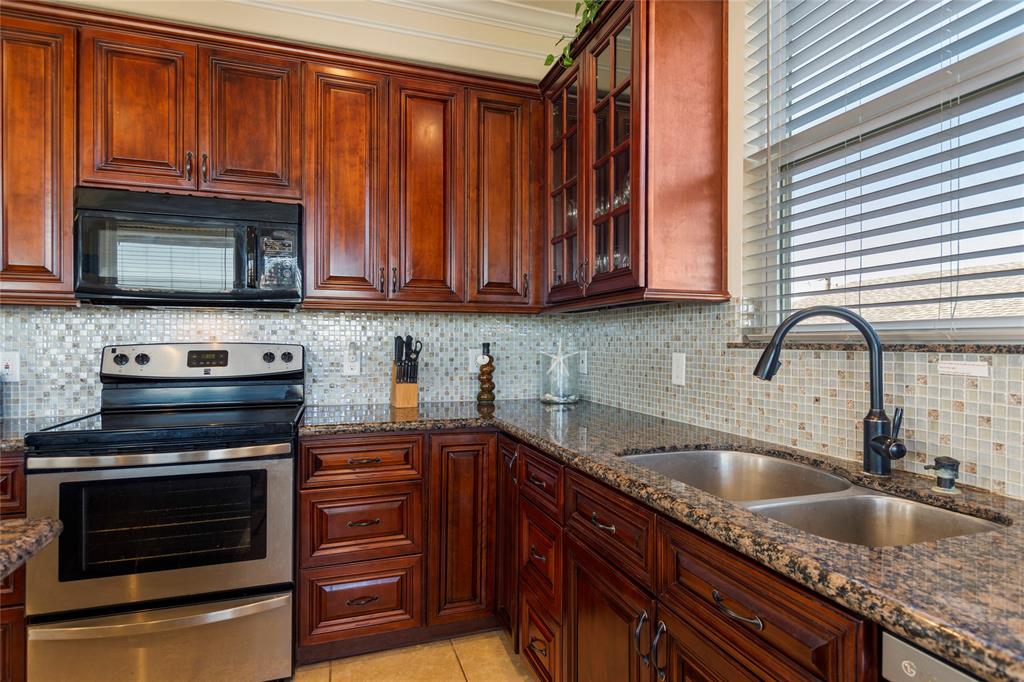 12923 2 Buccaneer Parkway, Freeport, Texas 77541, 3 Bedrooms Bedrooms, 5 Rooms Rooms,2 BathroomsBathrooms,Single-family,For Sale,Buccaneer,57108857