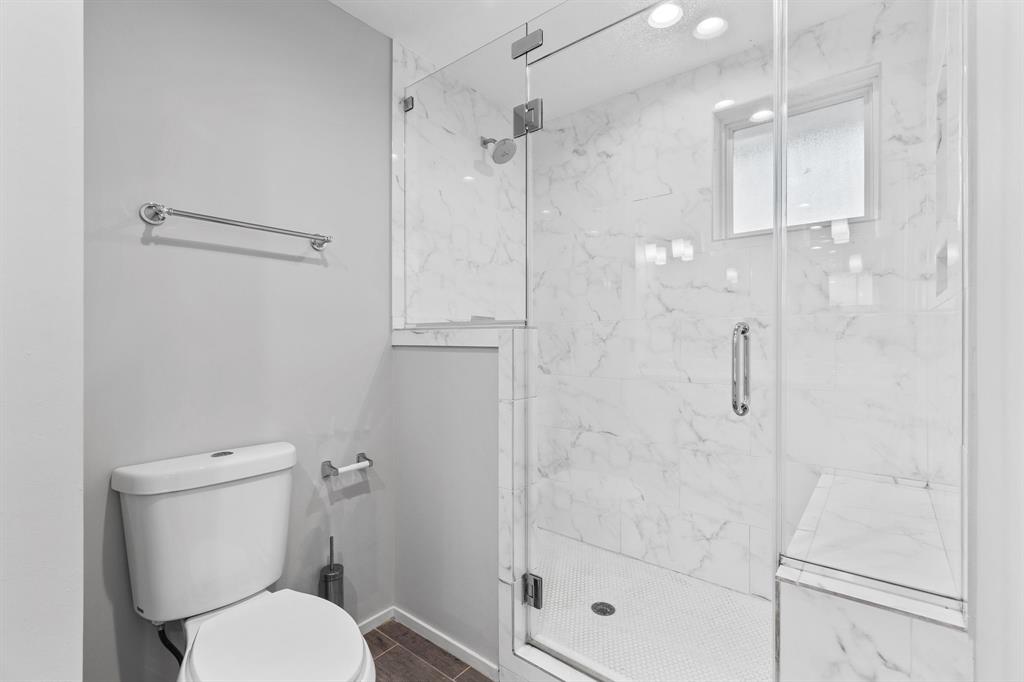 5630 1 Cheena Drive, Houston, Texas 77096, 3 Bedrooms Bedrooms, 7 Rooms Rooms,2 BathroomsBathrooms,Single-family,For Sale,Cheena,63604302