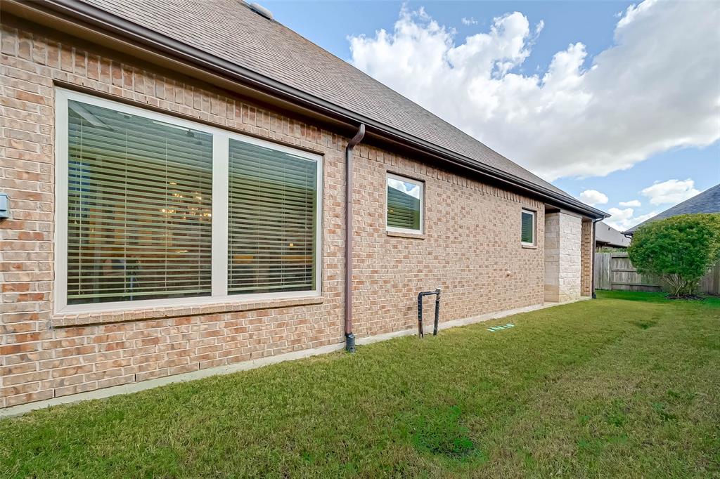 26915 1 Monterey Bend Lane, Katy, Texas 77494, 3 Bedrooms Bedrooms, 9 Rooms Rooms,3 BathroomsBathrooms,Single-family,For Sale,Monterey Bend,10827969