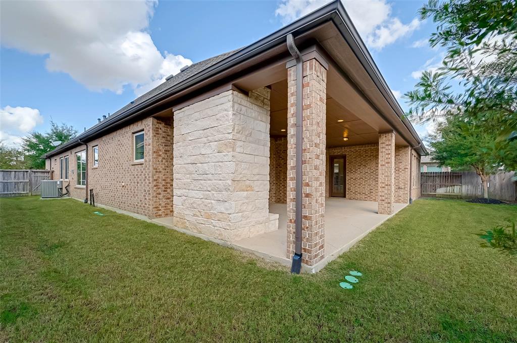 26915 1 Monterey Bend Lane, Katy, Texas 77494, 3 Bedrooms Bedrooms, 9 Rooms Rooms,3 BathroomsBathrooms,Single-family,For Sale,Monterey Bend,10827969