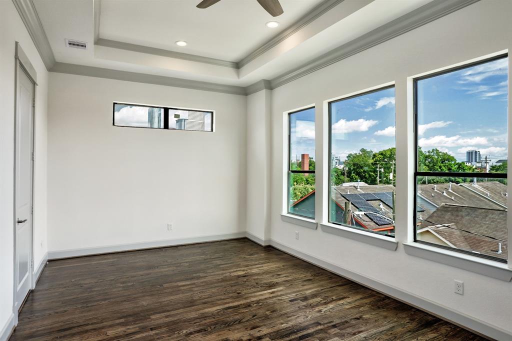 1504 3 Saulnier Street, Houston, Texas 77019, 3 Bedrooms Bedrooms, 8 Rooms Rooms,3 BathroomsBathrooms,Single-family,For Sale,Saulnier,53007213