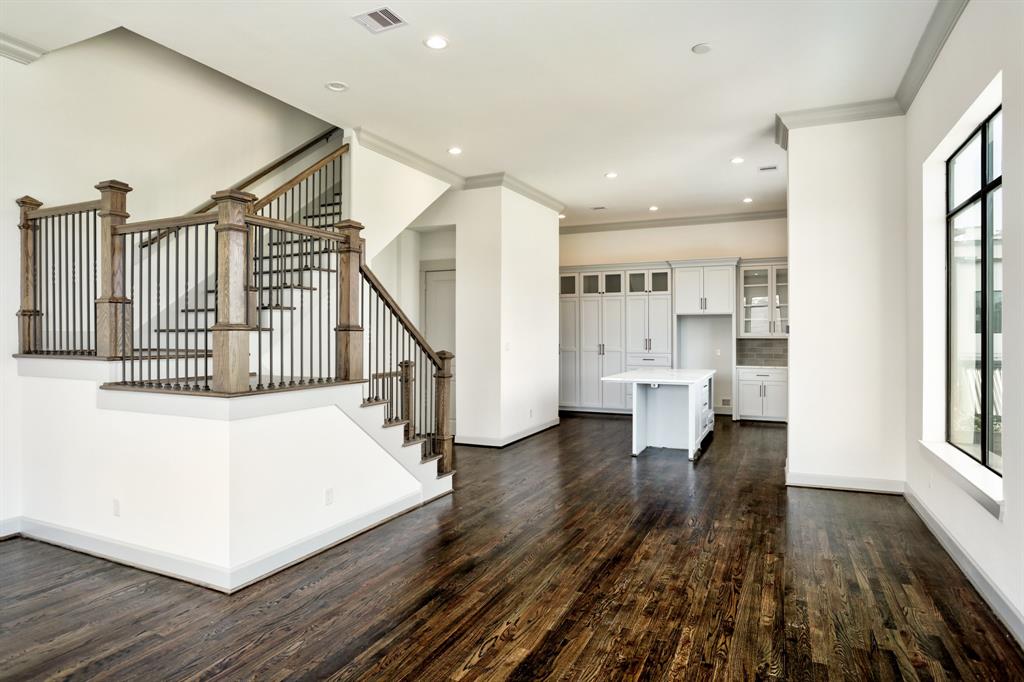 1504 3 Saulnier Street, Houston, Texas 77019, 3 Bedrooms Bedrooms, 8 Rooms Rooms,3 BathroomsBathrooms,Single-family,For Sale,Saulnier,53007213