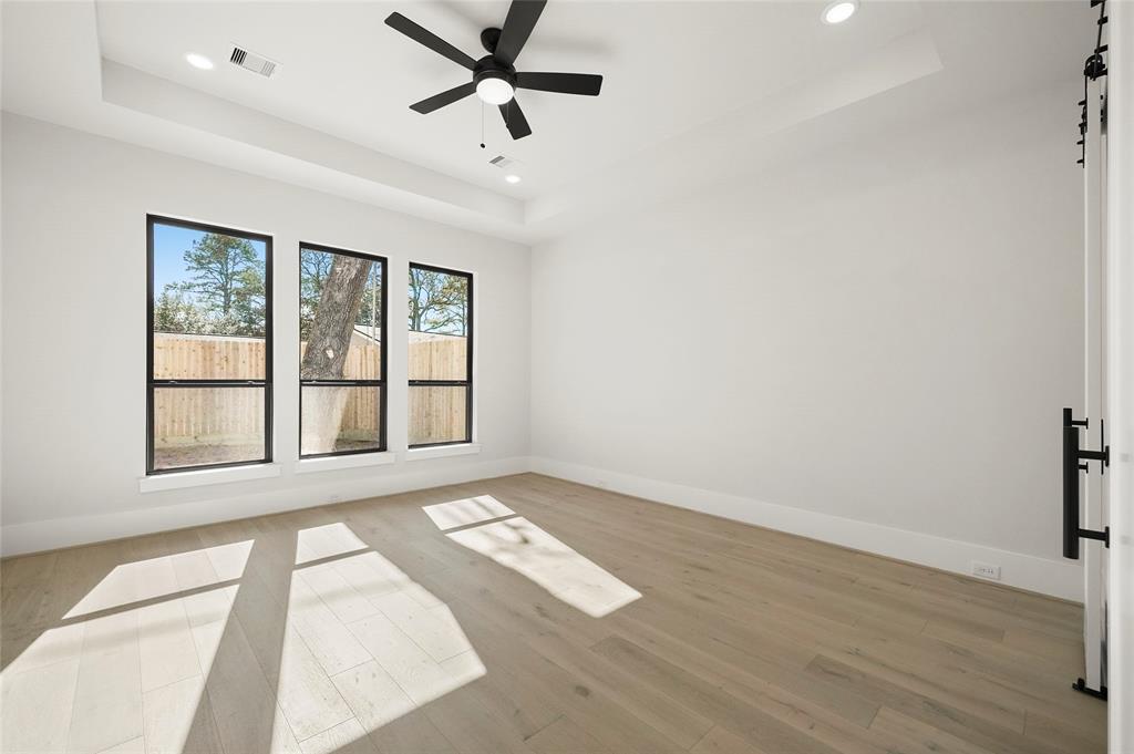 1427 2 Chamboard Lane, Houston, Texas 77018, 4 Bedrooms Bedrooms, 9 Rooms Rooms,4 BathroomsBathrooms,Single-family,For Sale,Chamboard,67713761