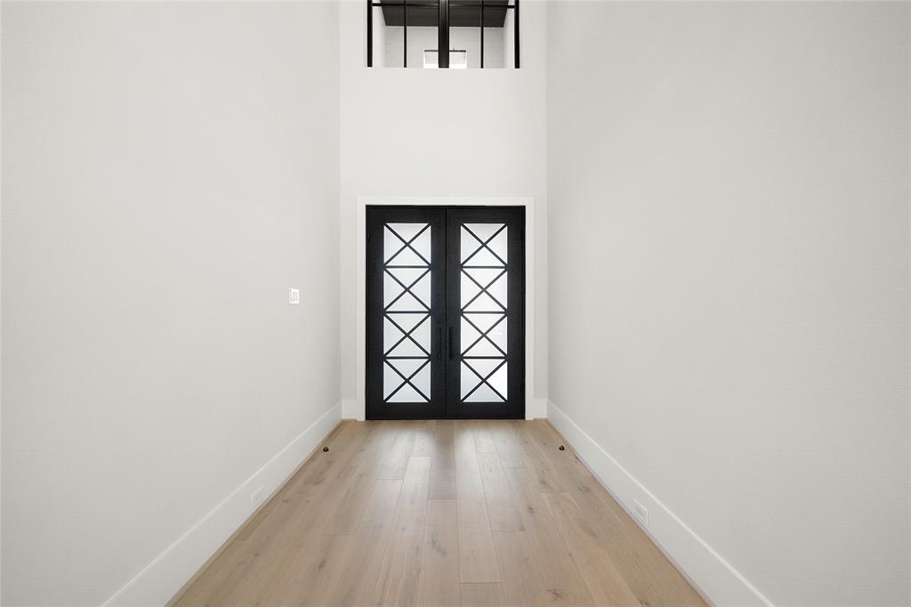 1427 2 Chamboard Lane, Houston, Texas 77018, 4 Bedrooms Bedrooms, 9 Rooms Rooms,4 BathroomsBathrooms,Single-family,For Sale,Chamboard,67713761