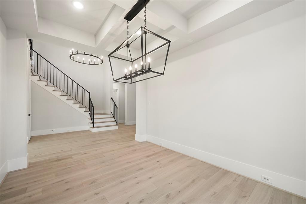 1427 2 Chamboard Lane, Houston, Texas 77018, 4 Bedrooms Bedrooms, 9 Rooms Rooms,4 BathroomsBathrooms,Single-family,For Sale,Chamboard,67713761