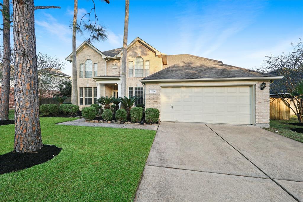 3335 2 Harbrook Drive, Pearland, Texas 77584, 4 Bedrooms Bedrooms, 10 Rooms Rooms,3 BathroomsBathrooms,Single-family,For Sale,Harbrook,98787929