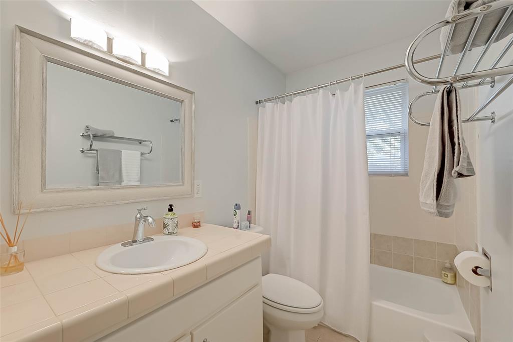 6006 1 Sanford Road, Houston, Texas 77096, 3 Bedrooms Bedrooms, 3 Rooms Rooms,2 BathroomsBathrooms,Single-family,For Sale,Sanford,61679285