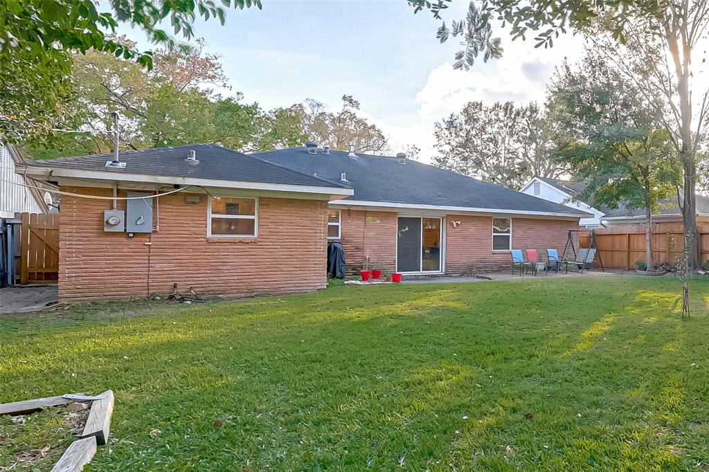 6006 1 Sanford Road, Houston, Texas 77096, 3 Bedrooms Bedrooms, 3 Rooms Rooms,2 BathroomsBathrooms,Single-family,For Sale,Sanford,61679285