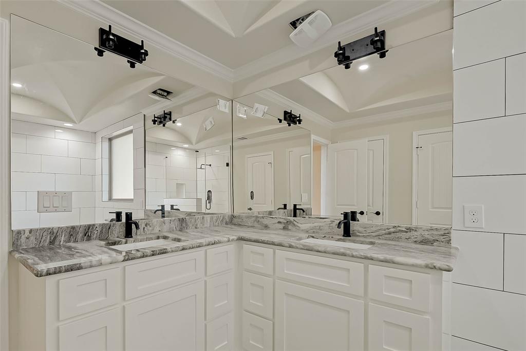 15315 2 Sam Road, Sugar Land, Texas 77498, 5 Bedrooms Bedrooms, 5 Rooms Rooms,5 BathroomsBathrooms,Single-family,For Sale,Sam,88067329