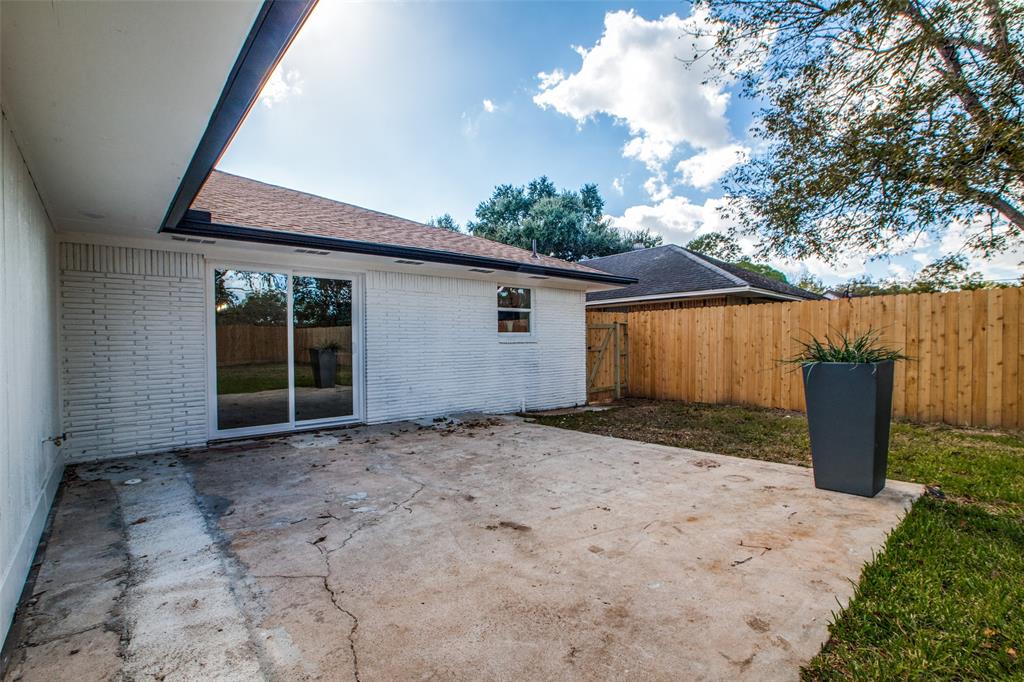 5238 1 Poinciana Drive, Houston, Texas 77092, 3 Bedrooms Bedrooms, 9 Rooms Rooms,2 BathroomsBathrooms,Single-family,For Sale,Poinciana,10713713