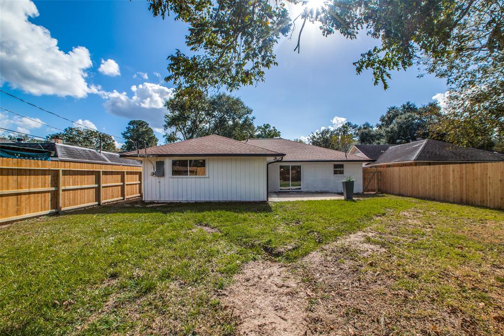 5238 1 Poinciana Drive, Houston, Texas 77092, 3 Bedrooms Bedrooms, 9 Rooms Rooms,2 BathroomsBathrooms,Single-family,For Sale,Poinciana,10713713