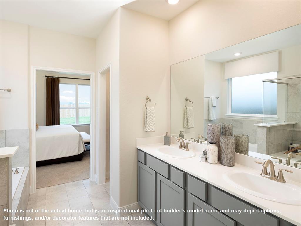 2609 2 Staplewood Springs Drive, Pearland, Texas 77089, 4 Bedrooms Bedrooms, 7 Rooms Rooms,3 BathroomsBathrooms,Single-family,For Sale,Staplewood Springs,69947131