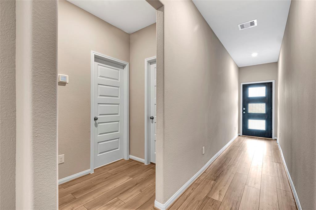 2513 2 Staplewood Springs Drive, Pearland, Texas 77089, 5 Bedrooms Bedrooms, 8 Rooms Rooms,4 BathroomsBathrooms,Single-family,For Sale,Staplewood Springs,56367613