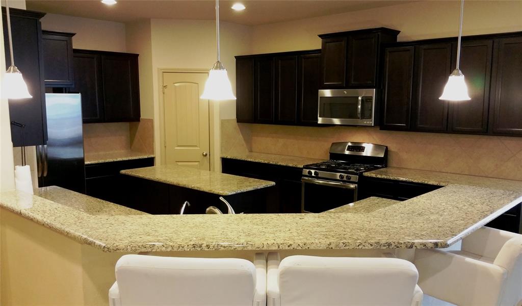 2423 2 Garden Shadow Drive, Conroe, Texas 77384, 4 Bedrooms Bedrooms, 9 Rooms Rooms,3 BathroomsBathrooms,Single-family,For Sale,Garden Shadow,65868578