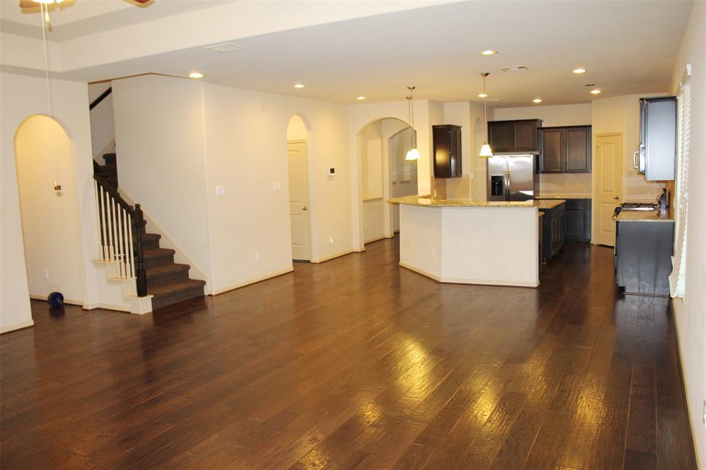 2423 2 Garden Shadow Drive, Conroe, Texas 77384, 4 Bedrooms Bedrooms, 9 Rooms Rooms,3 BathroomsBathrooms,Single-family,For Sale,Garden Shadow,65868578