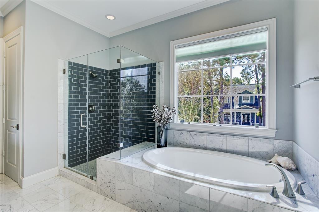 1552 3 Whispering Pines Drive, Houston, Texas 77055, 3 Bedrooms Bedrooms, 8 Rooms Rooms,3 BathroomsBathrooms,Single-family,For Sale,Whispering Pines,88902137