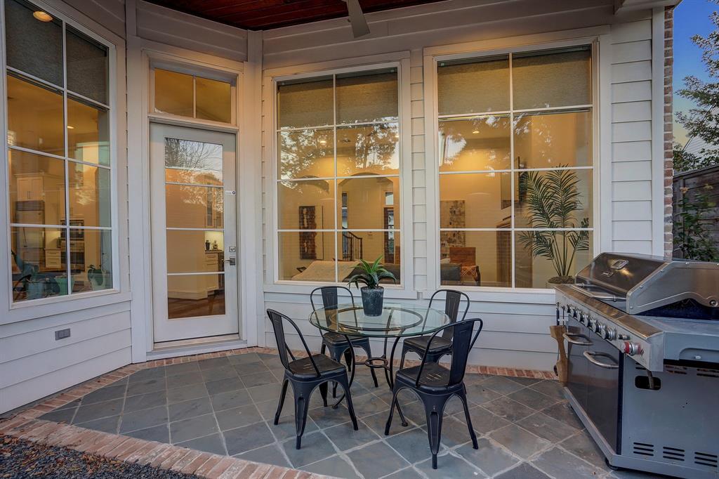 1552 3 Whispering Pines Drive, Houston, Texas 77055, 3 Bedrooms Bedrooms, 8 Rooms Rooms,3 BathroomsBathrooms,Single-family,For Sale,Whispering Pines,88902137