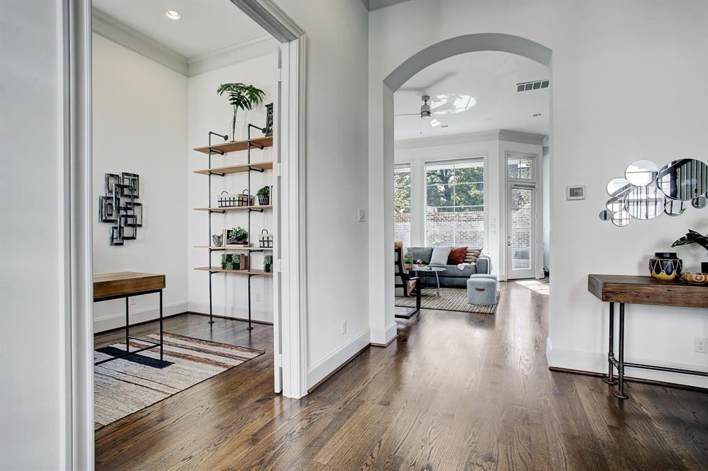 1552 3 Whispering Pines Drive, Houston, Texas 77055, 3 Bedrooms Bedrooms, 8 Rooms Rooms,3 BathroomsBathrooms,Single-family,For Sale,Whispering Pines,88902137