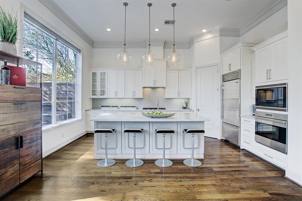 1552 3 Whispering Pines Drive, Houston, Texas 77055, 3 Bedrooms Bedrooms, 8 Rooms Rooms,3 BathroomsBathrooms,Single-family,For Sale,Whispering Pines,88902137