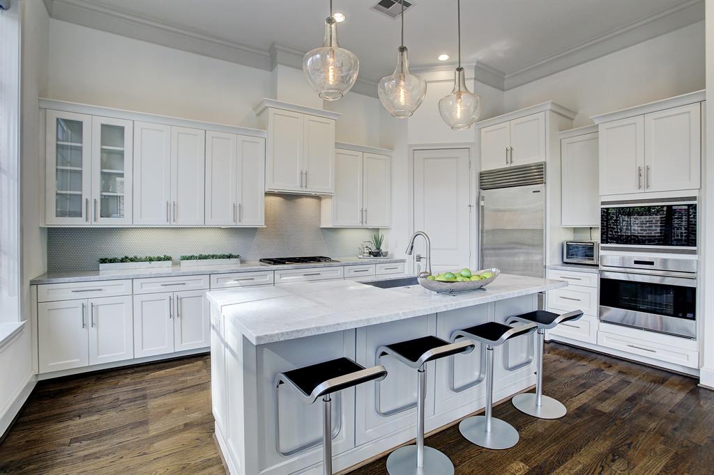 1552 3 Whispering Pines Drive, Houston, Texas 77055, 3 Bedrooms Bedrooms, 8 Rooms Rooms,3 BathroomsBathrooms,Single-family,For Sale,Whispering Pines,88902137