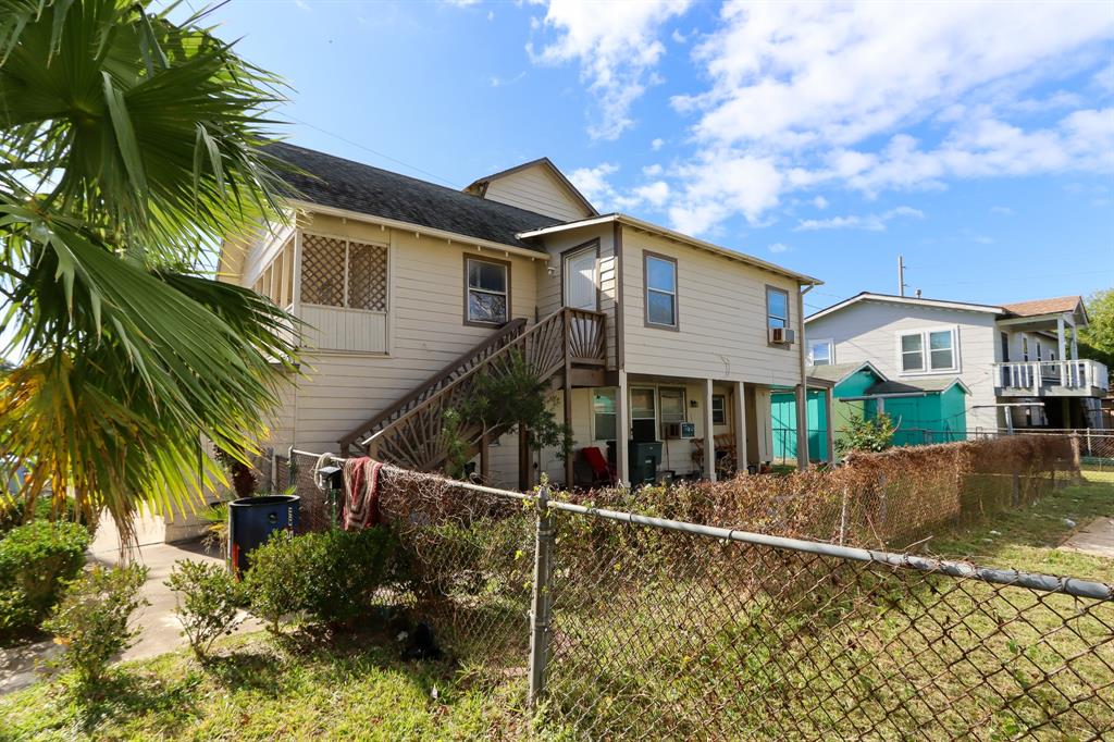 5201 2 Avenue O 1/2, Galveston, Texas 77551, ,3 BathroomsBathrooms,Multi-family,For Sale,Avenue O 1/2,3085597