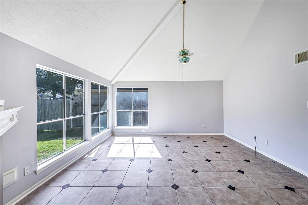 135 2 Chandler Court, Sugar Land, Texas 77479, 4 Bedrooms Bedrooms, 13 Rooms Rooms,2 BathroomsBathrooms,Single-family,For Sale,Chandler,62299549