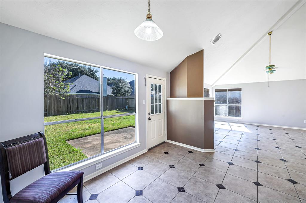 135 2 Chandler Court, Sugar Land, Texas 77479, 4 Bedrooms Bedrooms, 13 Rooms Rooms,2 BathroomsBathrooms,Single-family,For Sale,Chandler,62299549