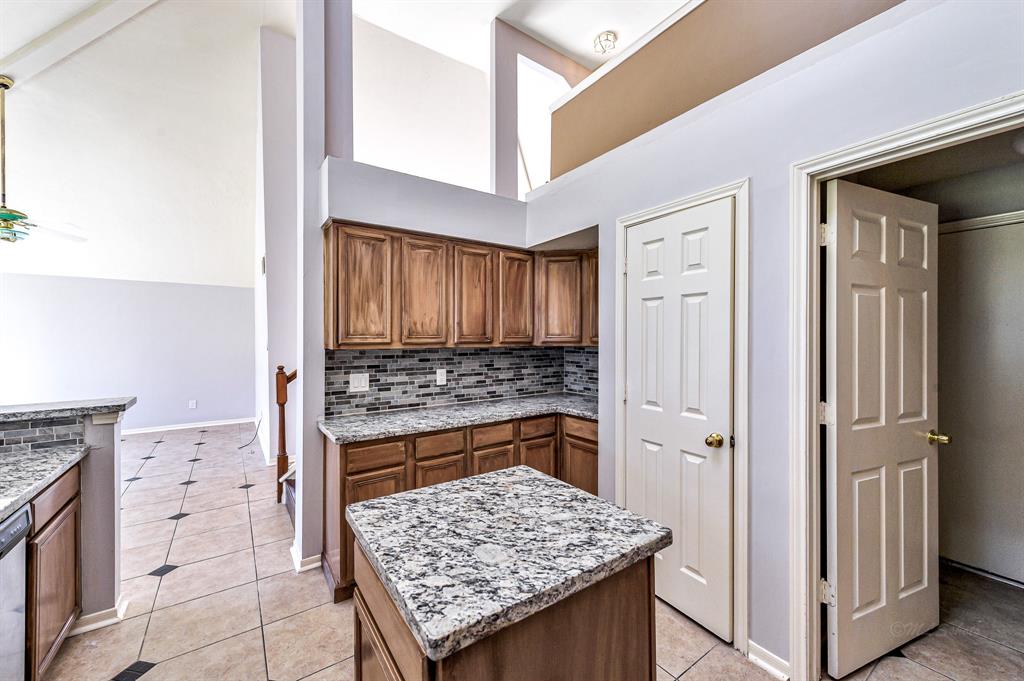 135 2 Chandler Court, Sugar Land, Texas 77479, 4 Bedrooms Bedrooms, 13 Rooms Rooms,2 BathroomsBathrooms,Single-family,For Sale,Chandler,62299549