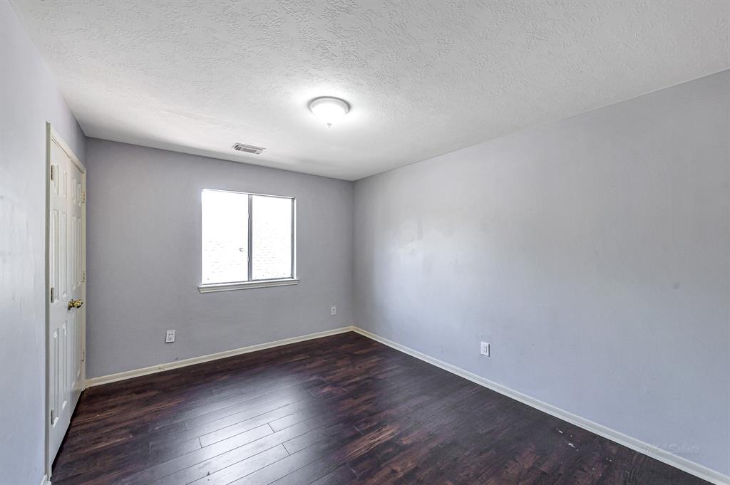 135 2 Chandler Court, Sugar Land, Texas 77479, 4 Bedrooms Bedrooms, 13 Rooms Rooms,2 BathroomsBathrooms,Single-family,For Sale,Chandler,62299549