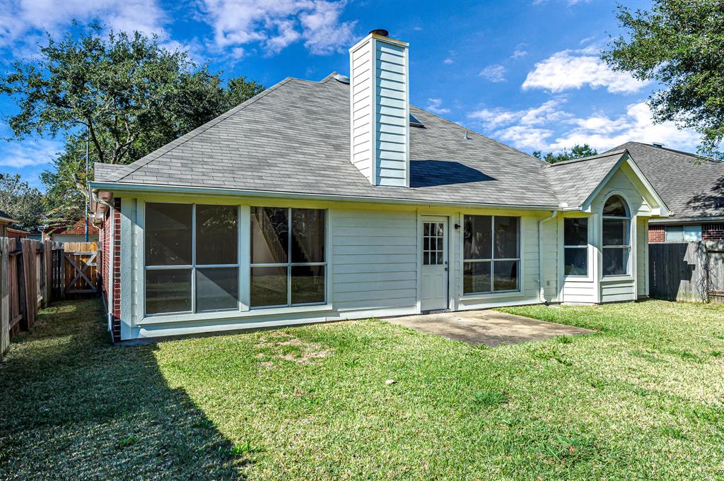 135 2 Chandler Court, Sugar Land, Texas 77479, 4 Bedrooms Bedrooms, 13 Rooms Rooms,2 BathroomsBathrooms,Single-family,For Sale,Chandler,62299549