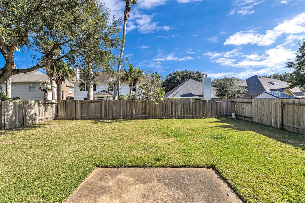 135 2 Chandler Court, Sugar Land, Texas 77479, 4 Bedrooms Bedrooms, 13 Rooms Rooms,2 BathroomsBathrooms,Single-family,For Sale,Chandler,62299549