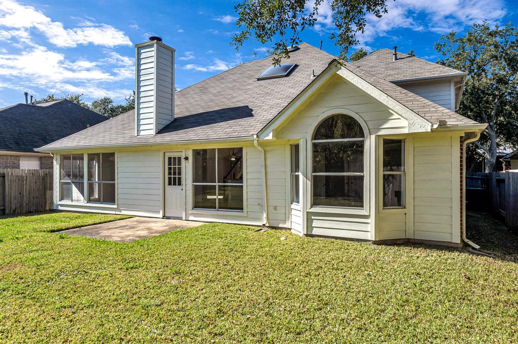 135 2 Chandler Court, Sugar Land, Texas 77479, 4 Bedrooms Bedrooms, 13 Rooms Rooms,2 BathroomsBathrooms,Single-family,For Sale,Chandler,62299549