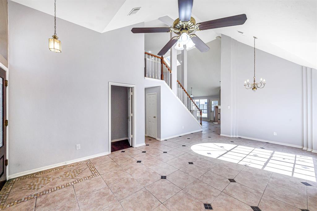 135 2 Chandler Court, Sugar Land, Texas 77479, 4 Bedrooms Bedrooms, 13 Rooms Rooms,2 BathroomsBathrooms,Single-family,For Sale,Chandler,62299549