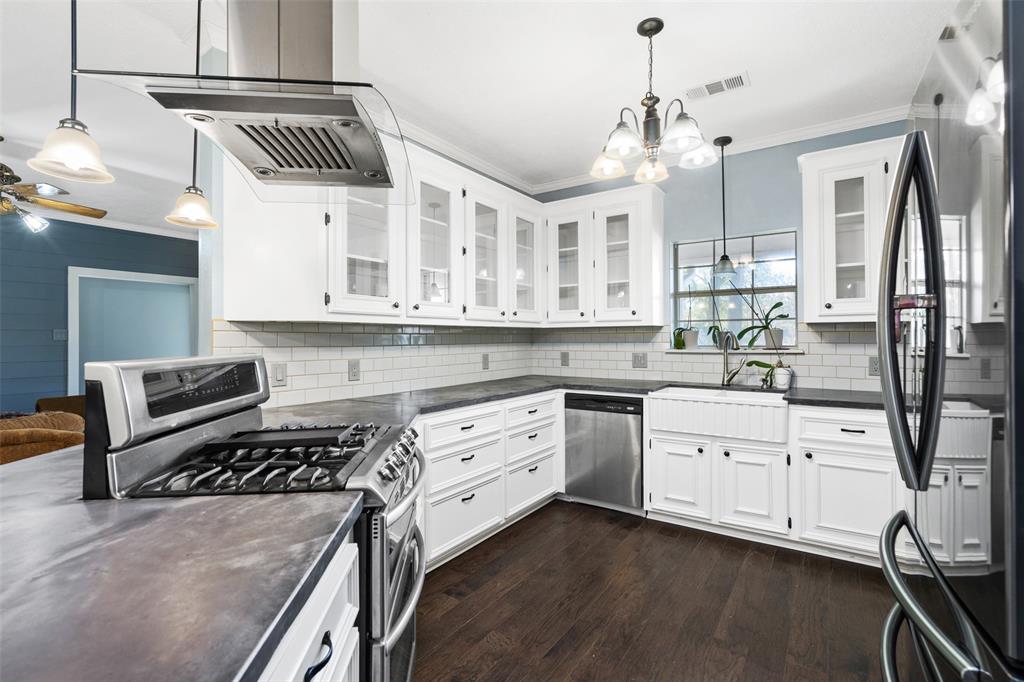 3019 1 Pine Oak Lane, Baytown, Texas 77521, 3 Bedrooms Bedrooms, 6 Rooms Rooms,3 BathroomsBathrooms,Single-family,For Sale,Pine Oak,66050851