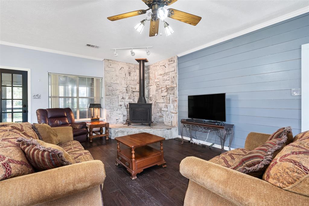 3019 1 Pine Oak Lane, Baytown, Texas 77521, 3 Bedrooms Bedrooms, 6 Rooms Rooms,3 BathroomsBathrooms,Single-family,For Sale,Pine Oak,66050851