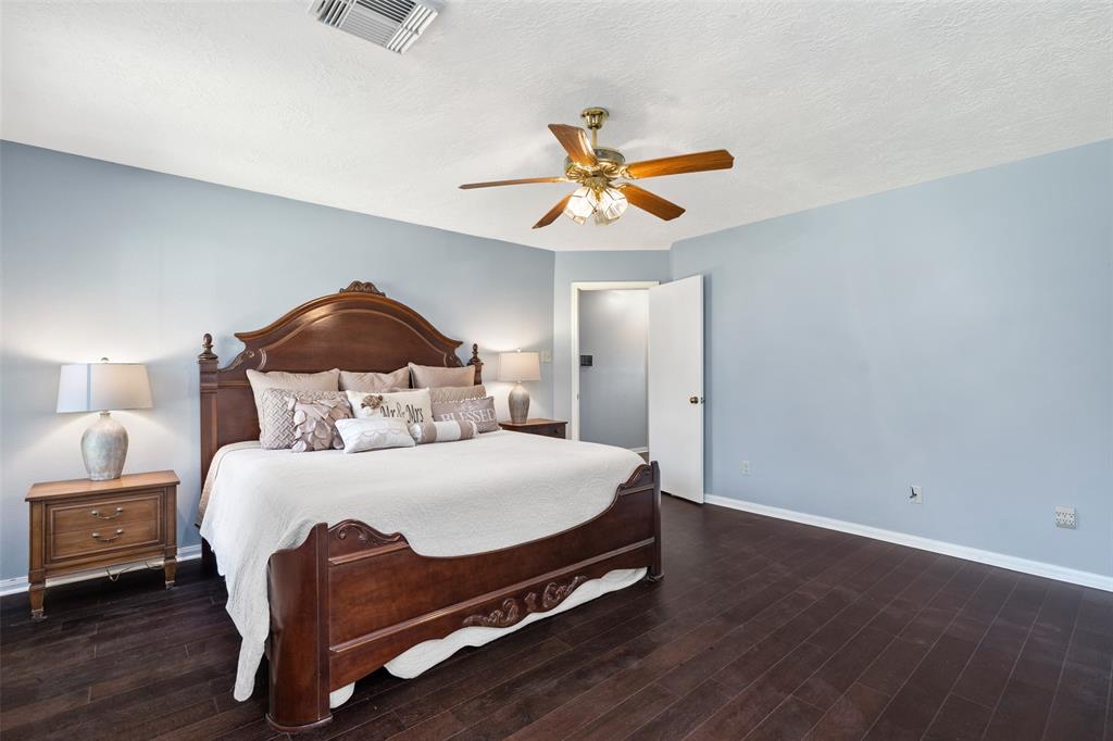 3019 1 Pine Oak Lane, Baytown, Texas 77521, 3 Bedrooms Bedrooms, 6 Rooms Rooms,3 BathroomsBathrooms,Single-family,For Sale,Pine Oak,66050851