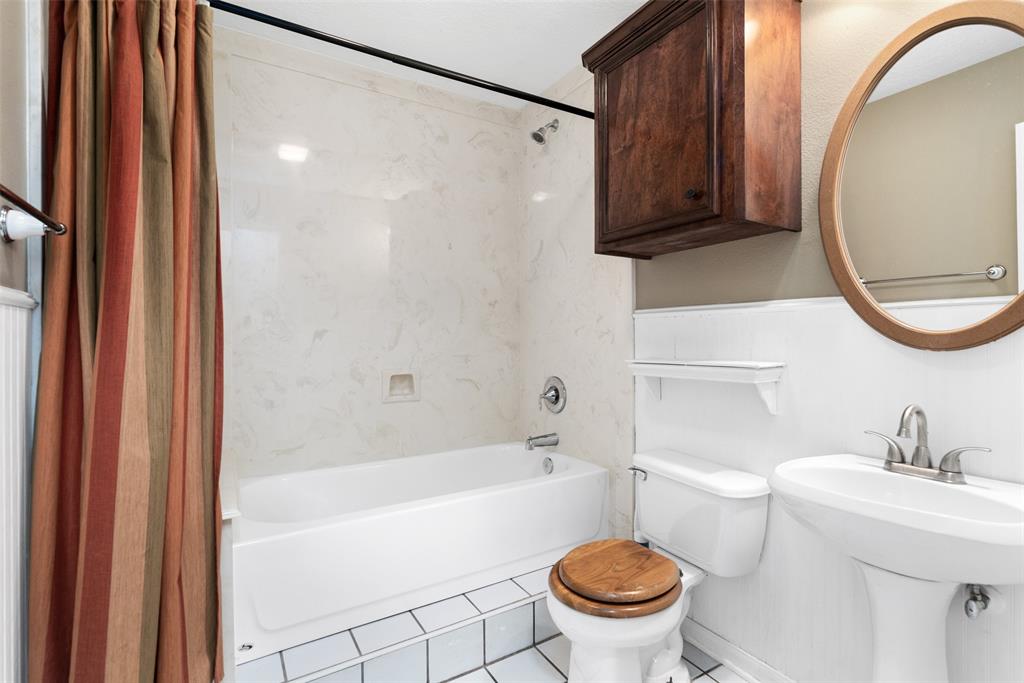 3019 1 Pine Oak Lane, Baytown, Texas 77521, 3 Bedrooms Bedrooms, 6 Rooms Rooms,3 BathroomsBathrooms,Single-family,For Sale,Pine Oak,66050851