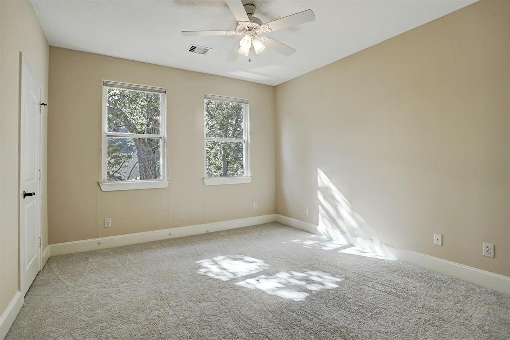 547 2 Wisteria Street, Bellaire, Texas 77401, 4 Bedrooms Bedrooms, 12 Rooms Rooms,3 BathroomsBathrooms,Single-family,For Sale,Wisteria,88473696