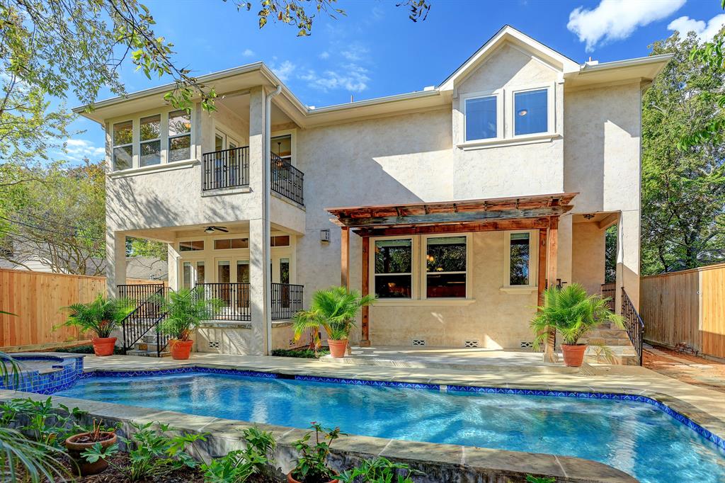547 2 Wisteria Street, Bellaire, Texas 77401, 4 Bedrooms Bedrooms, 12 Rooms Rooms,3 BathroomsBathrooms,Single-family,For Sale,Wisteria,88473696