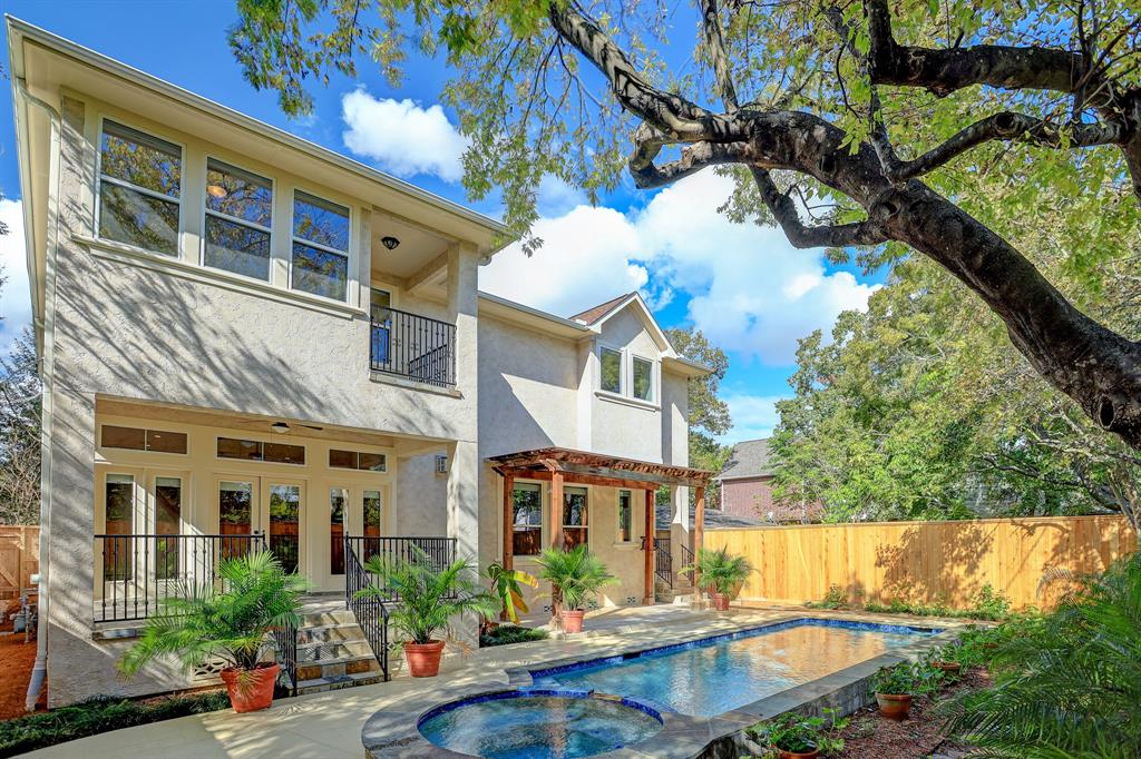 547 2 Wisteria Street, Bellaire, Texas 77401, 4 Bedrooms Bedrooms, 12 Rooms Rooms,3 BathroomsBathrooms,Single-family,For Sale,Wisteria,88473696