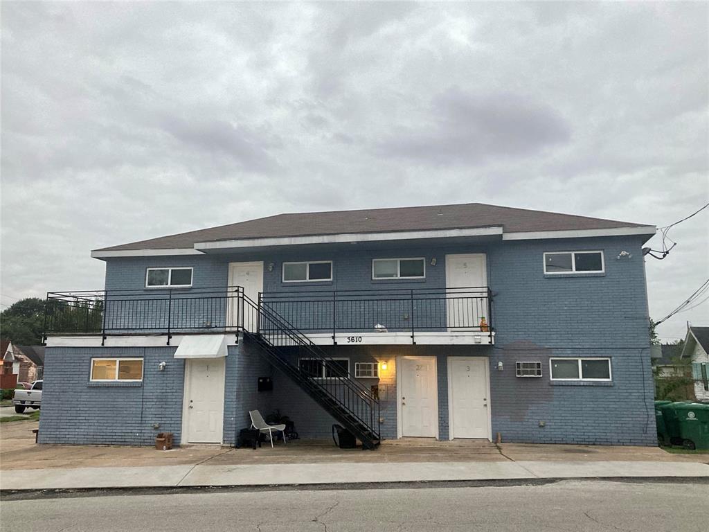 3257 2 Winbern Street, Houston, Texas 77004, 2 Bedrooms Bedrooms, ,1 BathroomBathrooms,Multi-family,For Sale,Winbern,52176482