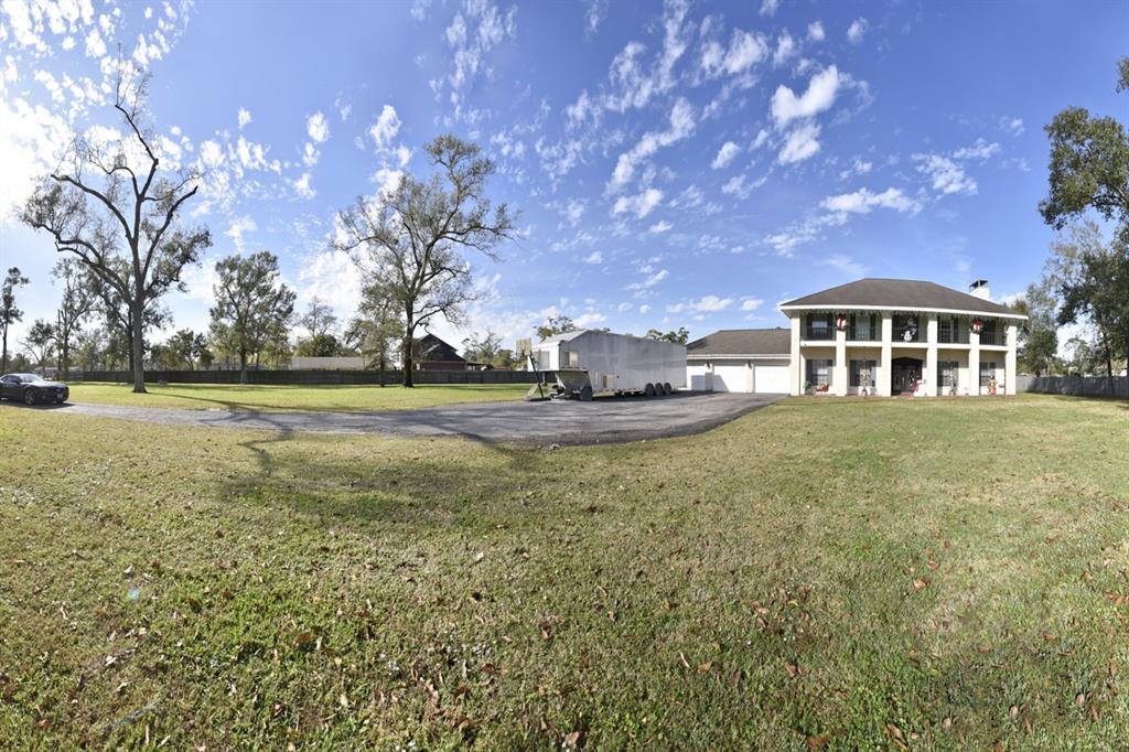 16637 2 Wood Drive, Channelview, Texas 77530, 4 Bedrooms Bedrooms, 11 Rooms Rooms,2 BathroomsBathrooms,Single-family,For Sale,Wood,47259881