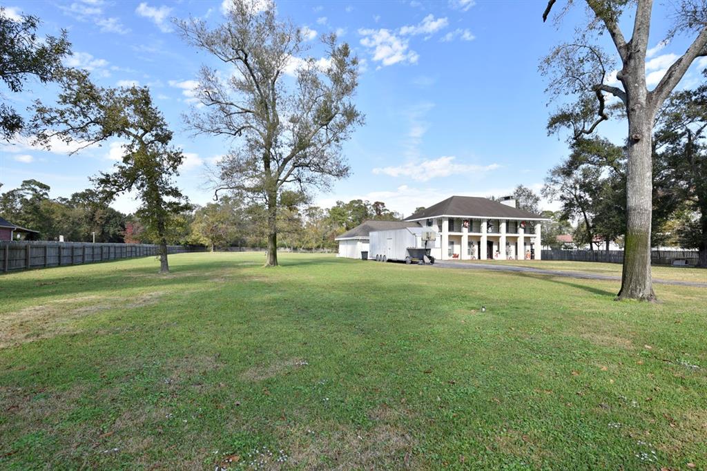 16637 2 Wood Drive, Channelview, Texas 77530, 4 Bedrooms Bedrooms, 11 Rooms Rooms,2 BathroomsBathrooms,Single-family,For Sale,Wood,47259881