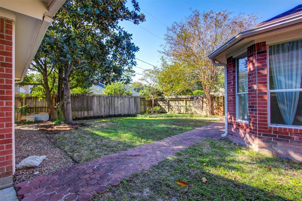 19111 1 Cypress Estates Court, Spring, Texas 77388, 3 Bedrooms Bedrooms, 10 Rooms Rooms,2 BathroomsBathrooms,Single-family,For Sale,Cypress Estates,53629169