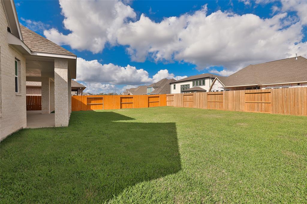10023 1 Golden Woods Drive, Missouri City, Texas 77459, 4 Bedrooms Bedrooms, 9 Rooms Rooms,3 BathroomsBathrooms,Single-family,For Sale,Golden Woods,77803792