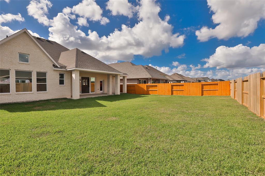 10023 1 Golden Woods Drive, Missouri City, Texas 77459, 4 Bedrooms Bedrooms, 9 Rooms Rooms,3 BathroomsBathrooms,Single-family,For Sale,Golden Woods,77803792