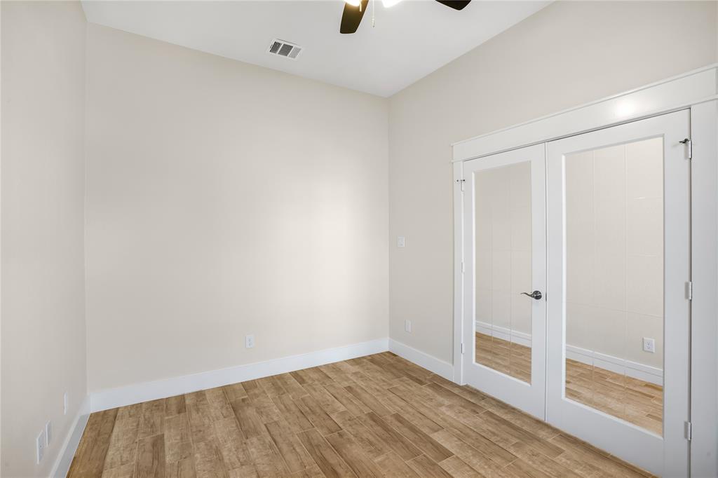 408 2 6TH Street, La Porte, Texas 77571, 4 Bedrooms Bedrooms, 10 Rooms Rooms,2 BathroomsBathrooms,Single-family,For Sale,6TH,67842668